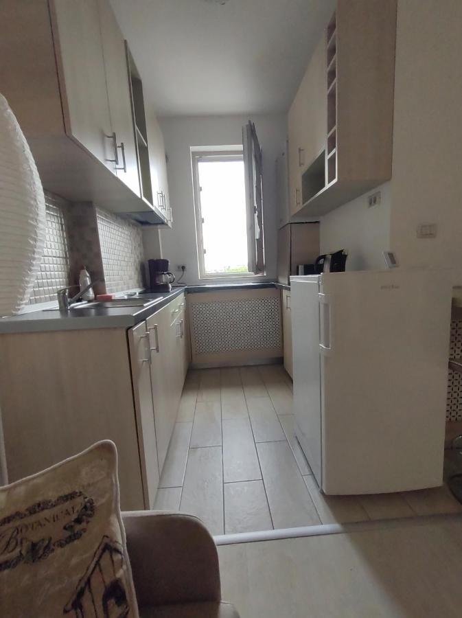 Fundeni - Garsoniere - Langa Spital Apartment Bukares Bagian luar foto